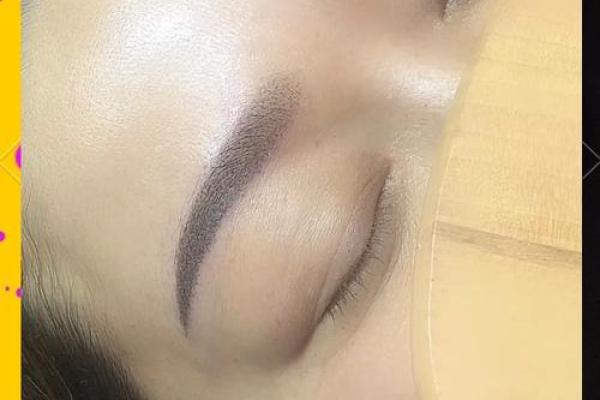 风水角度什么眉毛最好看最招财：长眉