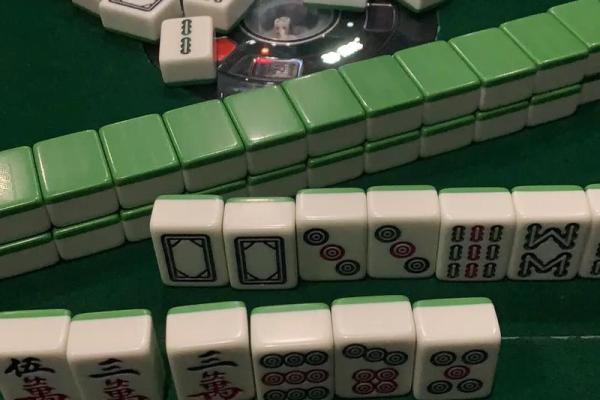 算命的说你有一个爸一个妈