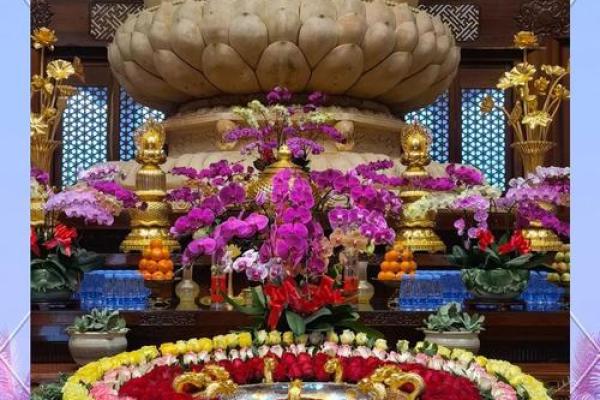 风水寺里摆放假花可以供佛吗