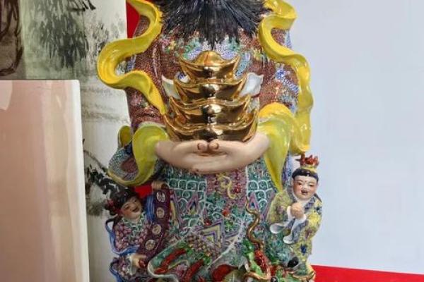 家里供奉的财神爷周围不能放什么