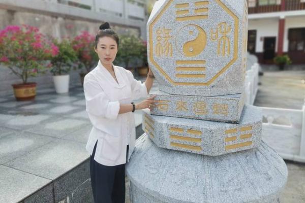 风水师为客户看房子好不好