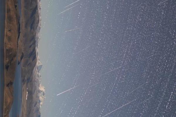 今年双子座流星在天空哪个方位出现过