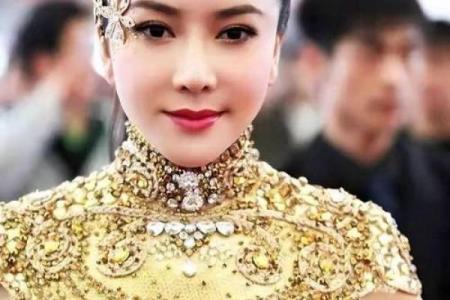 天生很妩媚的八字,必出大美女八字