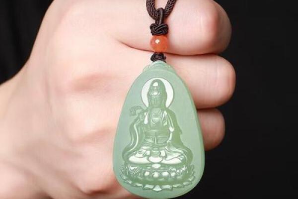男士佩戴观音吊坠有哪些需要注意讲究呢