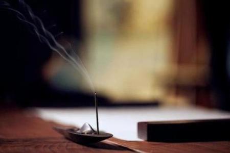 风水解答亡人一般给什么人托梦