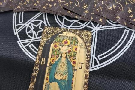 塔罗测试：年底前，职场事业需要注意什么？